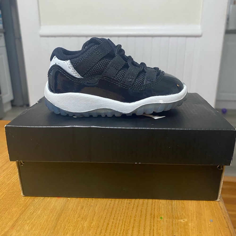 2014 Air Jordan 11 Retro Low BT